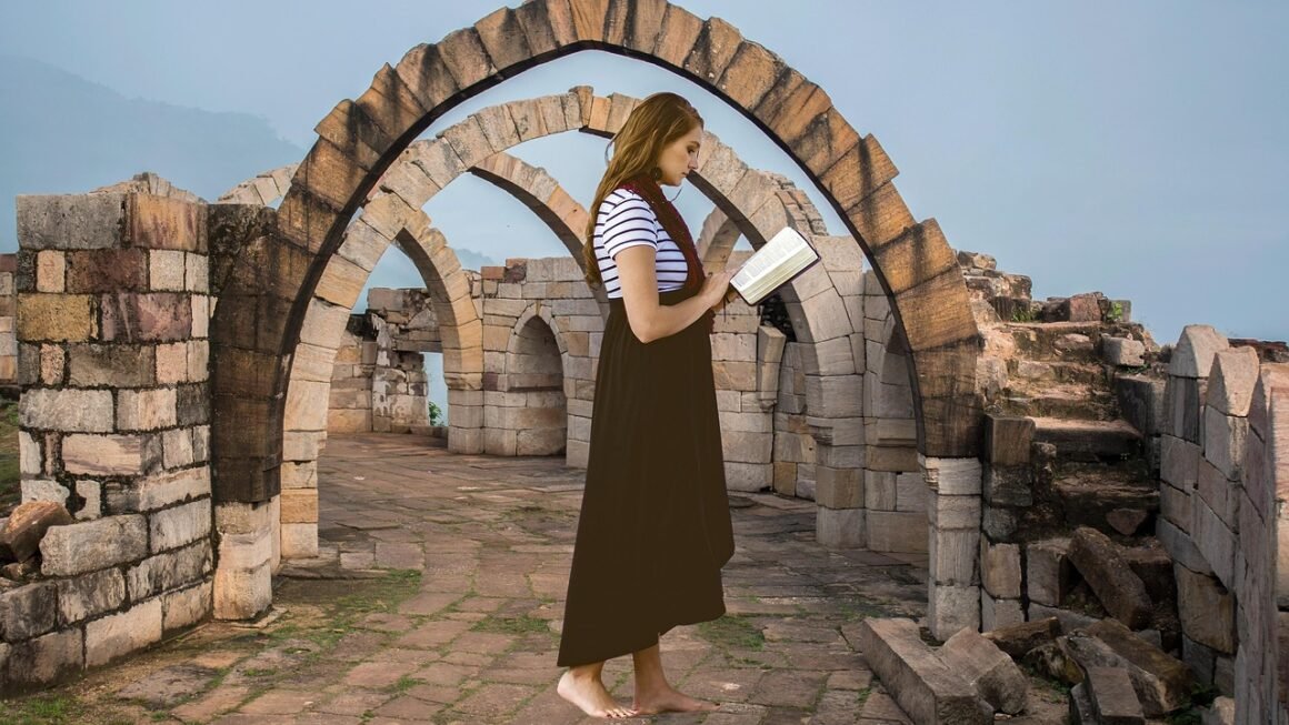 Beyond Templates: Sculpting Your Ideal ECommerce Build